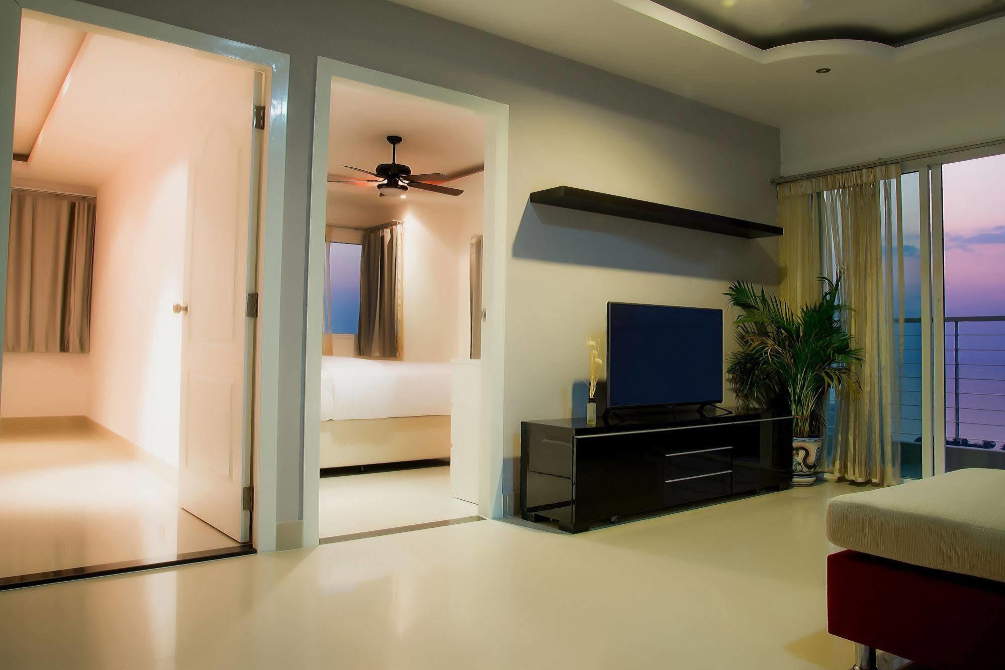 Ariva Royal Hill Pattaya Apartman Kültér fotó